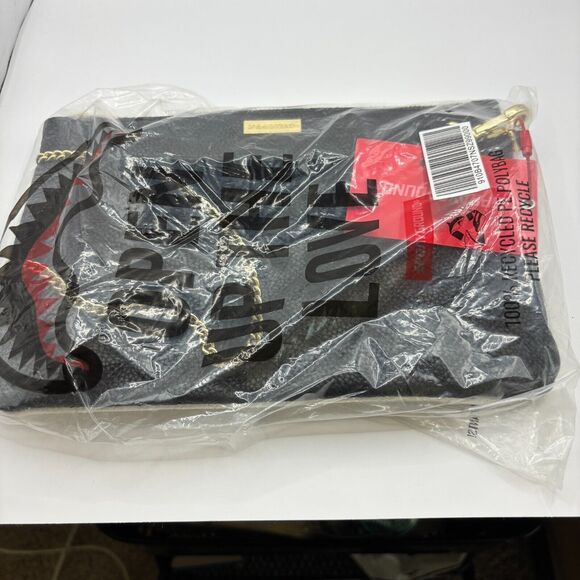 NEW Sprayground SharkMouth Pochette Leveled UP Split Quilt Shark Clutch - Picture 11 of 11